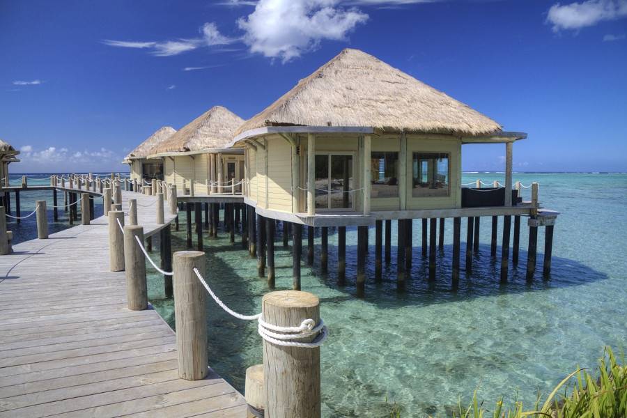 Manono Island