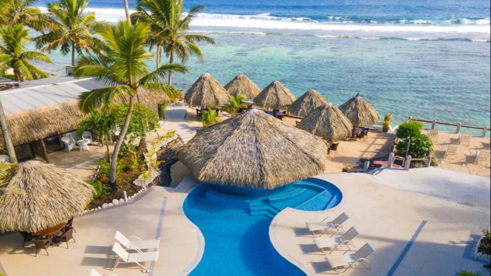 Cook Islands Adults Only Resort: 5 Nights + Flights + Breakfast + Transfers + Dining Credit & More from $1375pp
