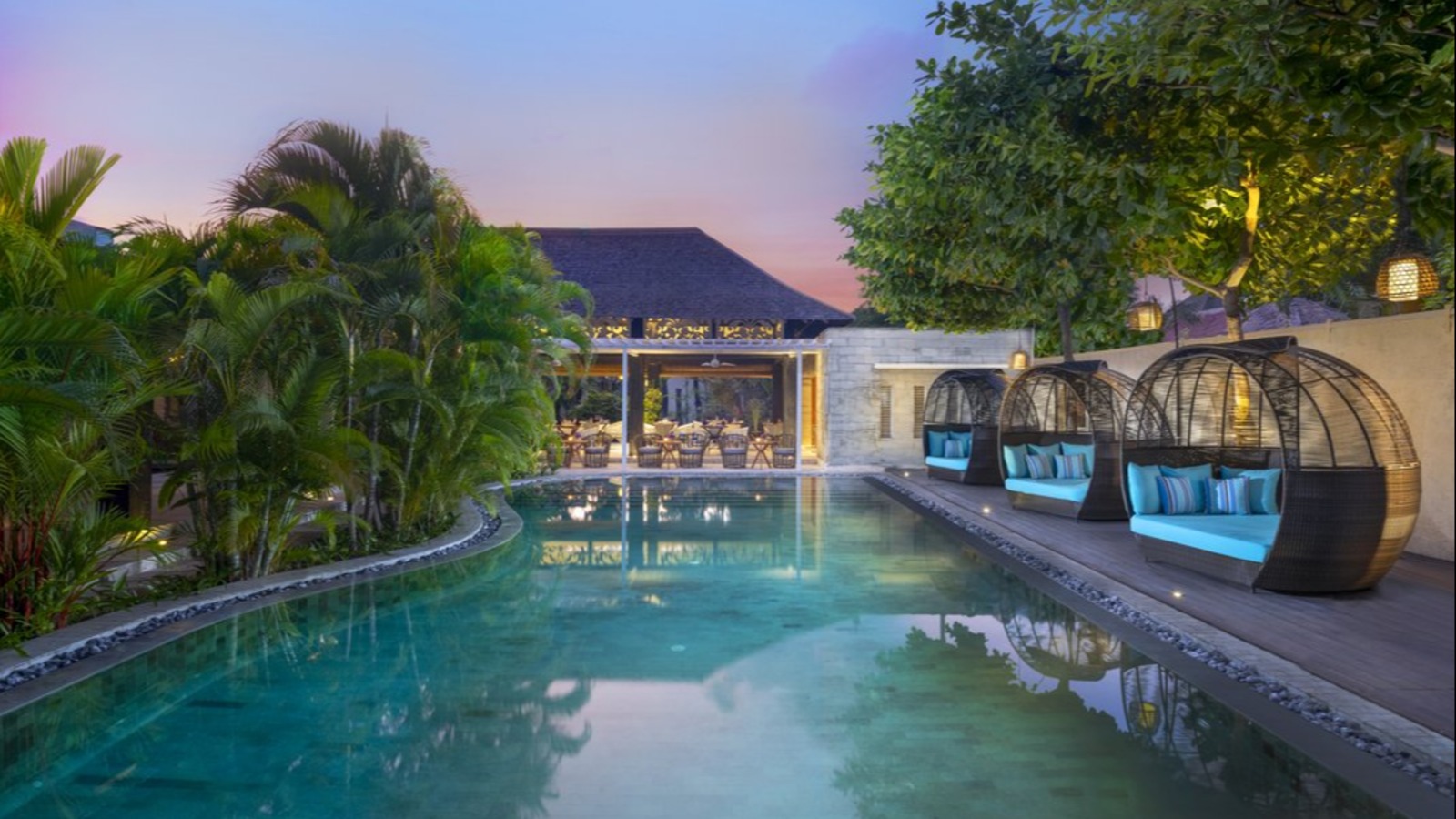 Wow! 86% Off 5 Star Seminyak Resort 5 Nights just $450pp! Full Apartment Suite + Daily Breakfast & Lunch or Dinner + Cocktails & More