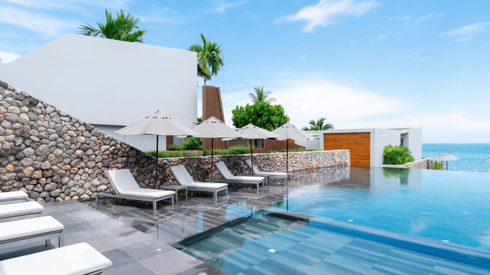 76% Off 5 Star Thai Beachfront: 5 Nights in a Private Pool Villa + Daily Breakfast & Lunch or Dinner + Daily Free-Flow Cocktails Hour + Massage & More from $700pp
